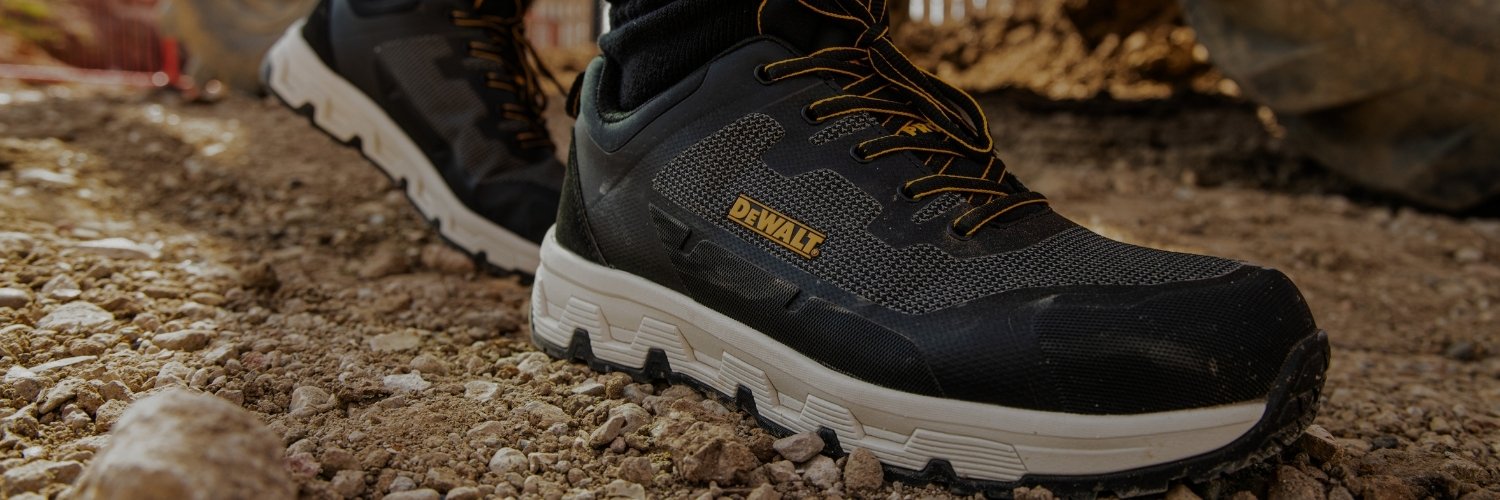 DEWALT Lightweight Safety Toe Footwear