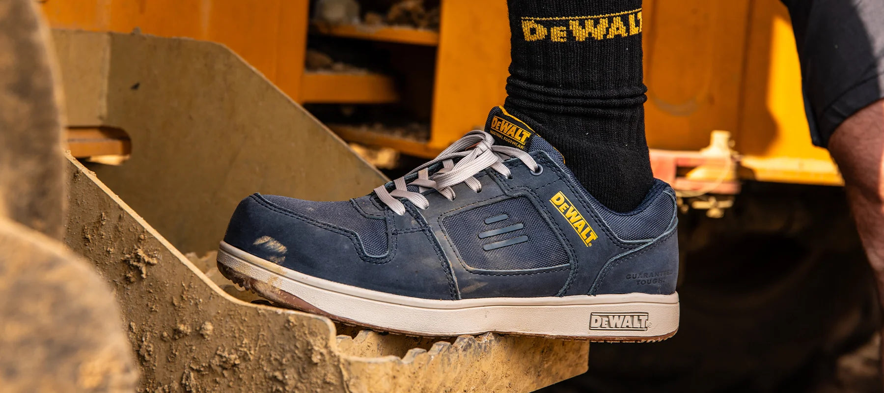 DEWALT Safety Toe Trainers