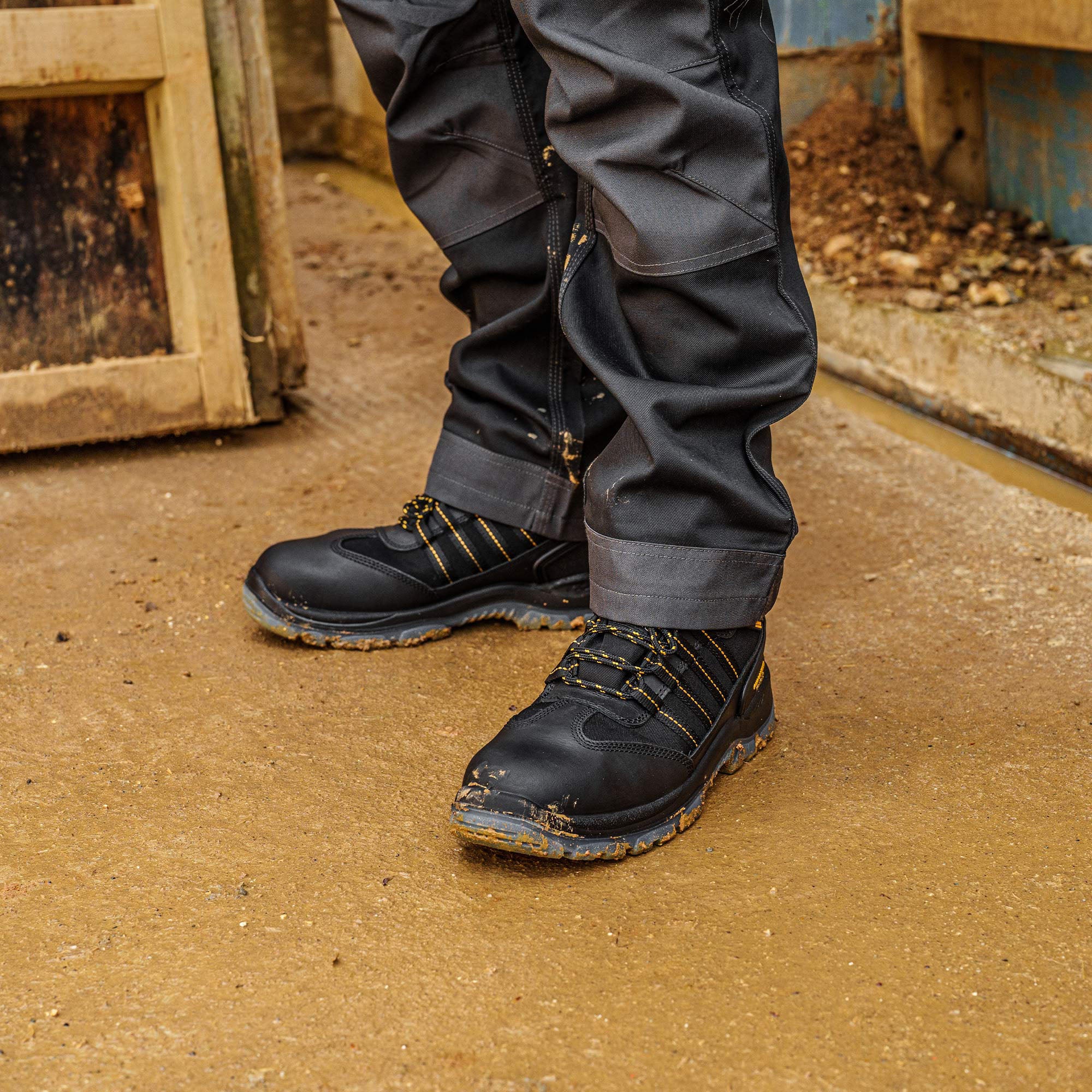DEWALT Nickel Mens Waterproof Steel Toe Safety Boot DEWALT Workwear UK