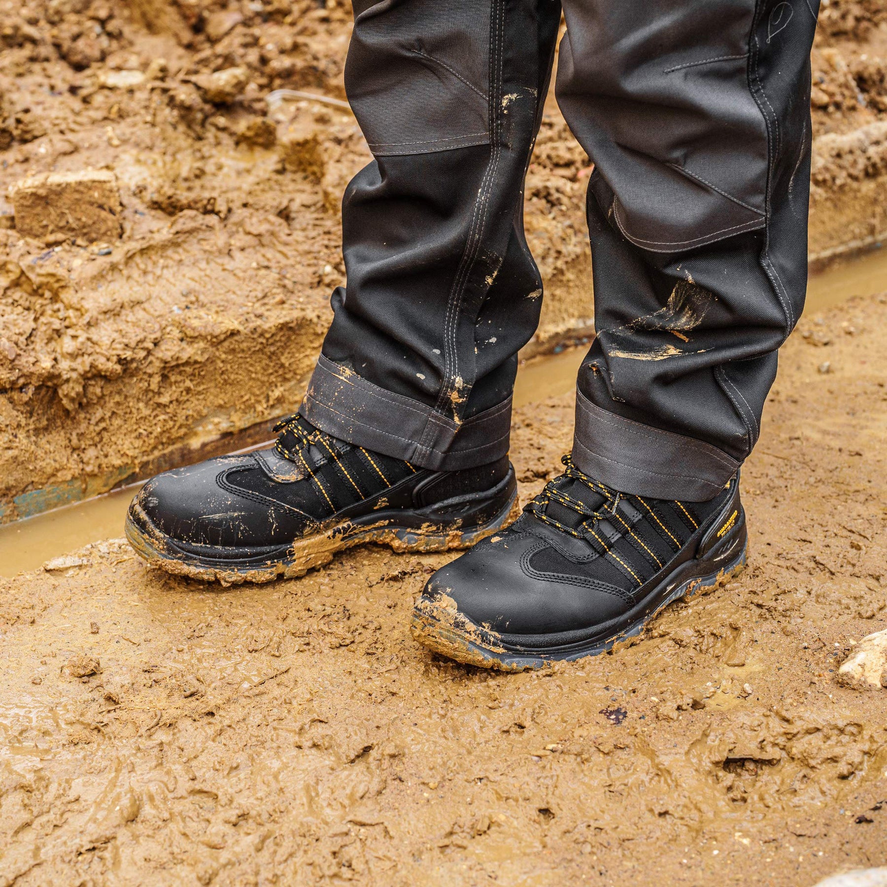 DEWALT Nickel Mens Waterproof Steel Toe Safety Boot DEWALT Workwear UK