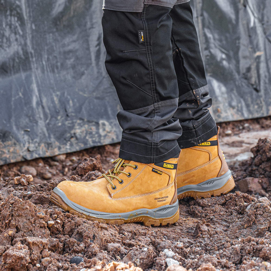 dewalt builder boots
